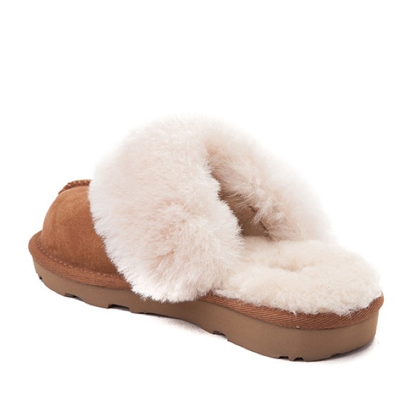 UGG Cozy II
Unisex Kid's Cozy II Clog Slippers /Shoes/Slippers - Picture 8 of 9